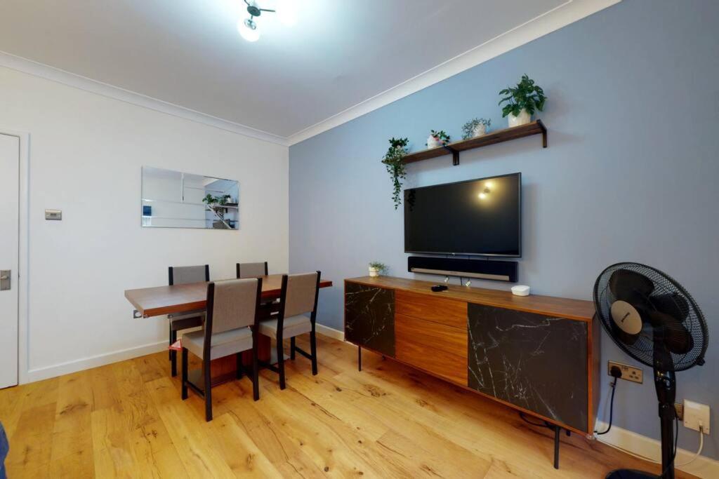 Lovely 2-Bedroom Flat Near Highgate London Luaran gambar